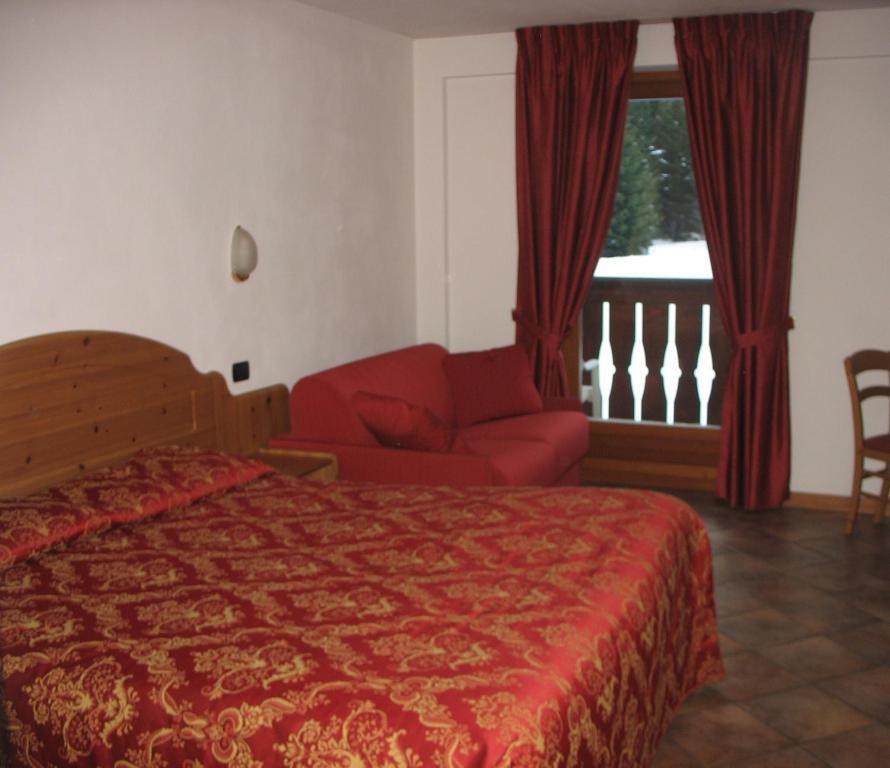 Hotel Cevedale Santa Caterina Valfurva Rum bild